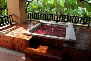 Amari Vogue Resort