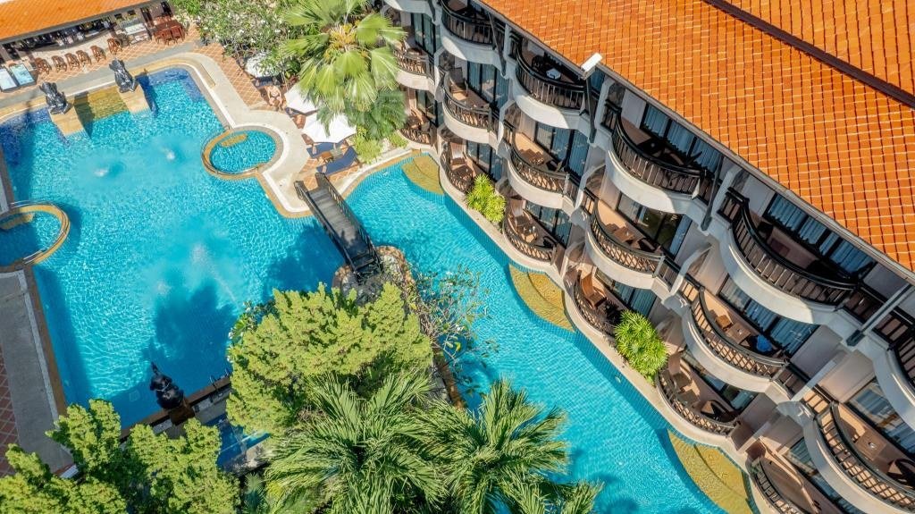 Nipa Resort：泳池