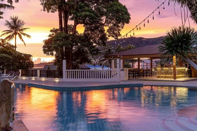 Patong Lodge Hotel：泳池