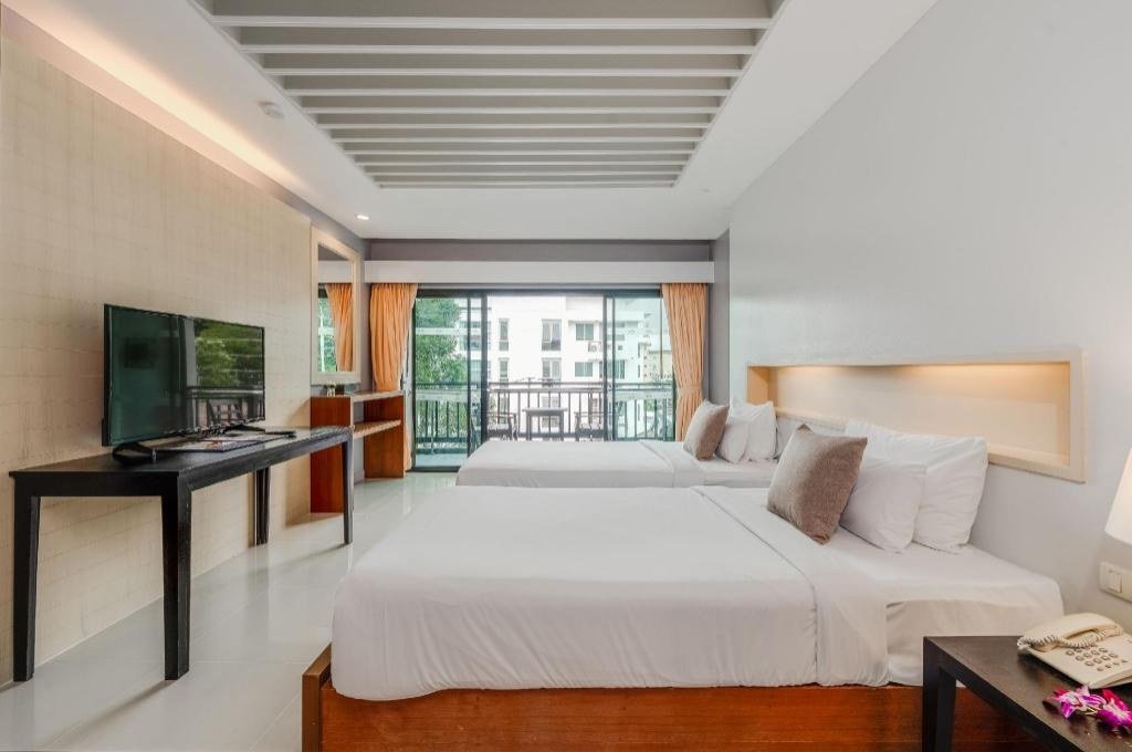 Phuvaree Resort:尊贵池景房卧室